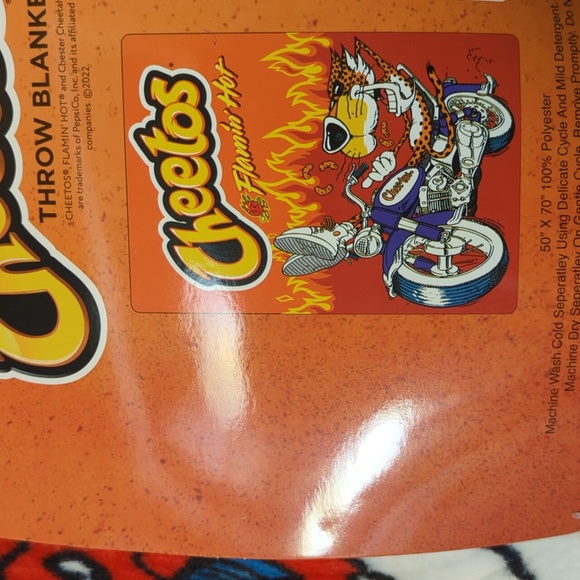 🆕Chester Cheetah Flamin' Hot Cheetos Throw Blanket 🔥 Cheetos - Picture 3 of 5